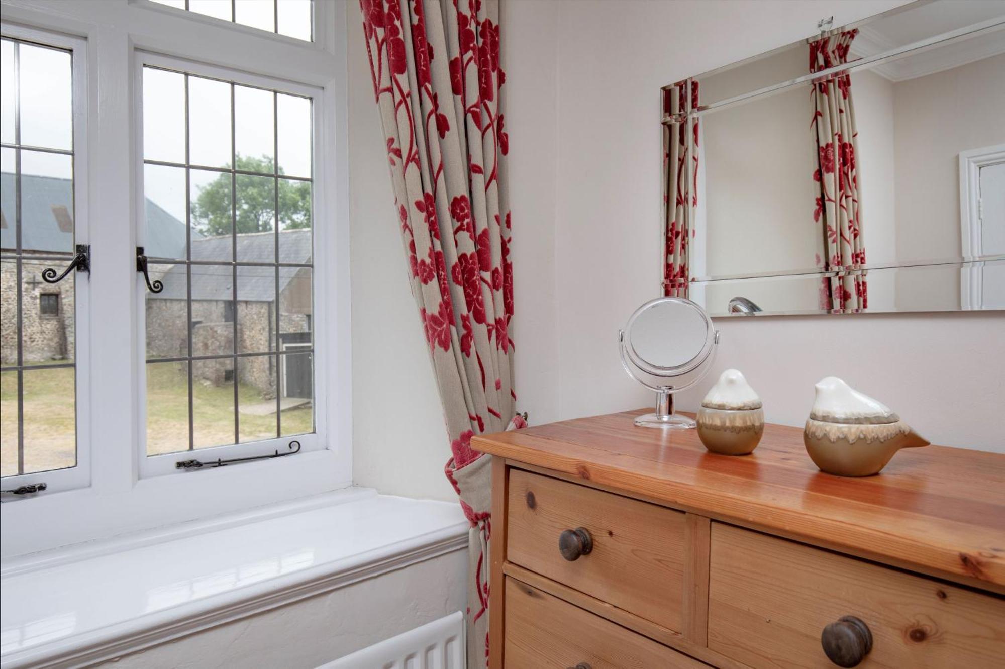 Sutton Barton Farmhouse Гонитон Экстерьер фото