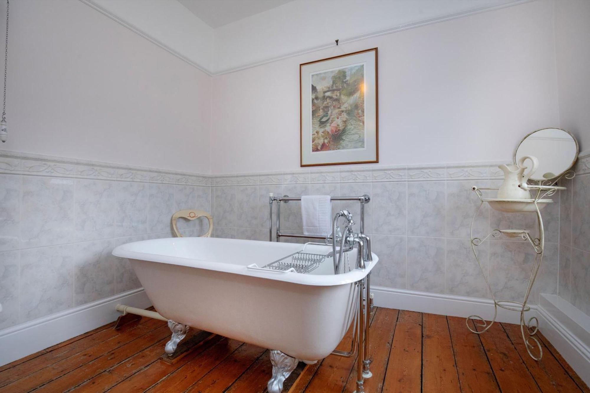 Sutton Barton Farmhouse Гонитон Экстерьер фото