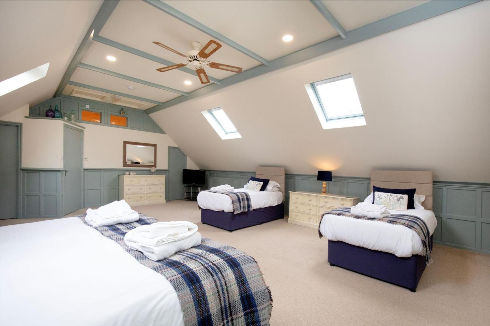 Sutton Barton Farmhouse Гонитон Экстерьер фото